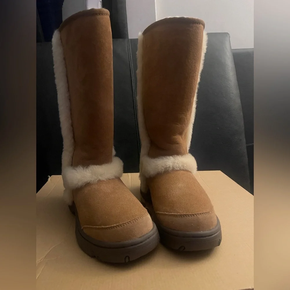 UGG warm stylish